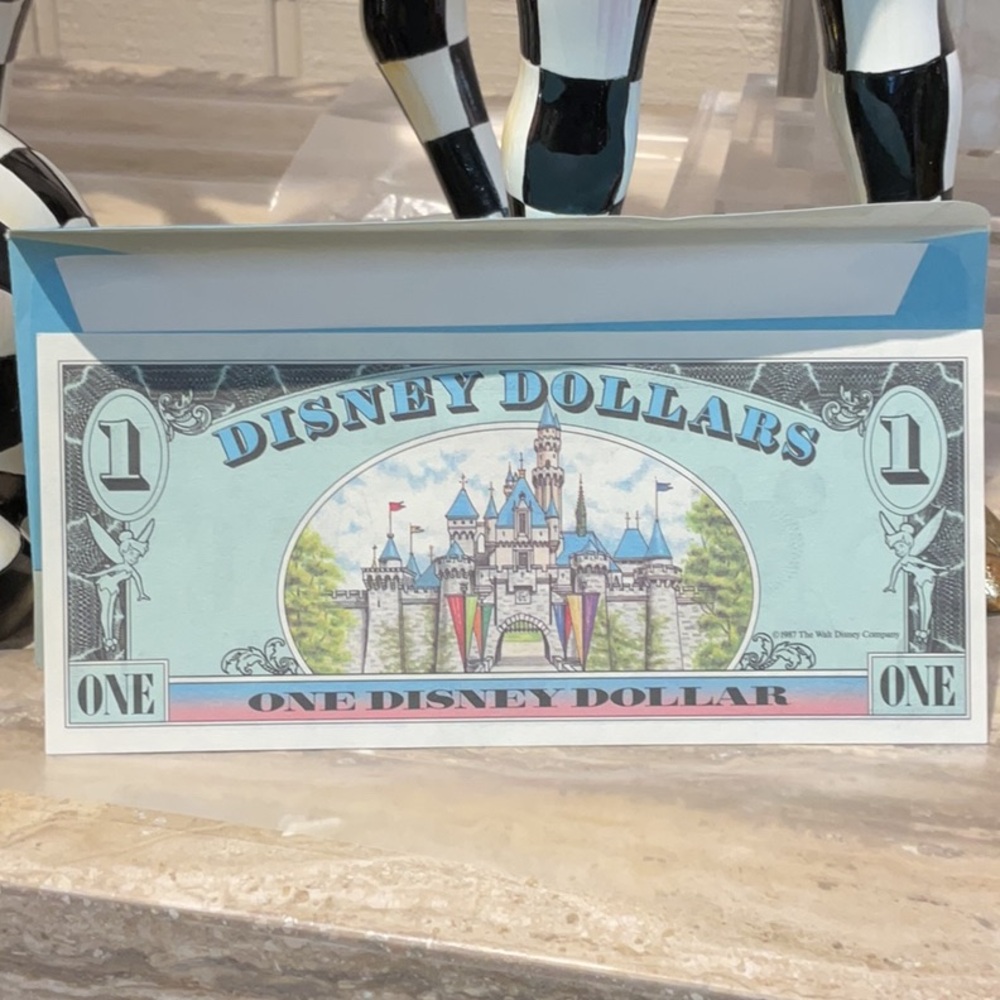 VINTAGE 1987 DISNEY DOLLAR - Picture 4 of 7